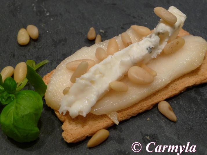 CANAPÉ DE PERA Y QUESO