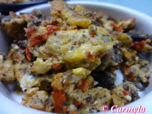 REVUELTO DE MORCILLA CON PIMIENTOS cazuelita