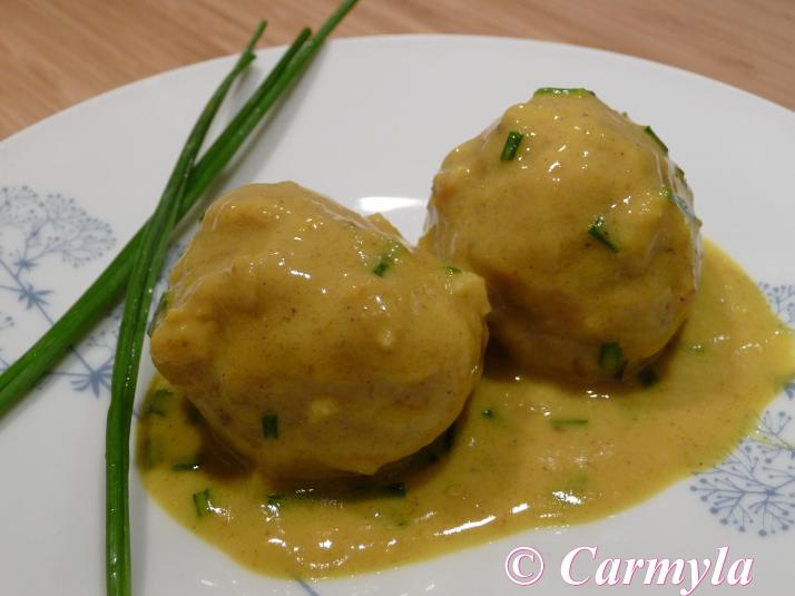 ALBÓNDIGAS DE PESCADO EN SALSA DE COCO