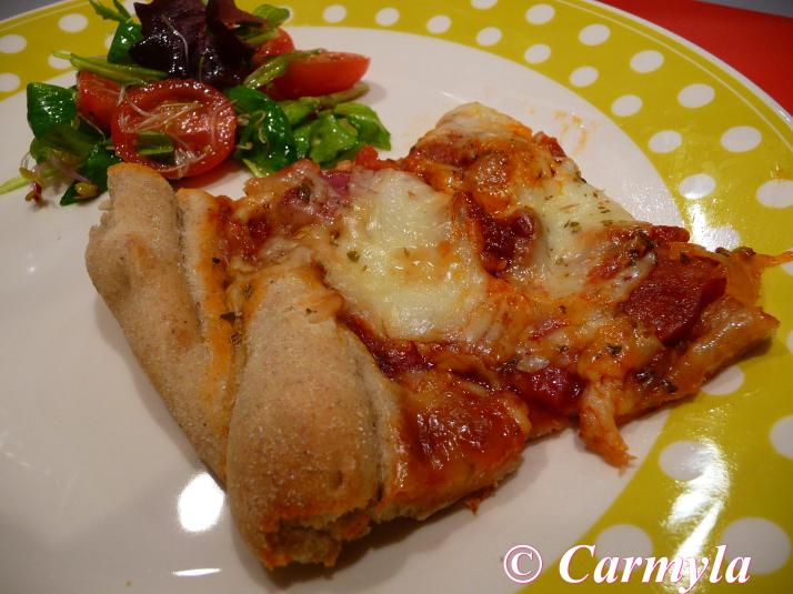 PIZZA INTEGRAL DE SALAMI Y CHORIZO 2