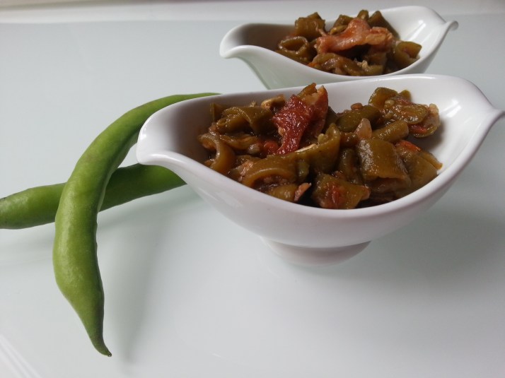 calzon de haba con bacon y jamon serrano 2