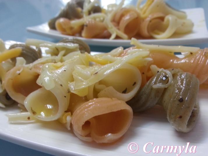 CAVATAPPI AL POMODORO E BASÍLICO 2