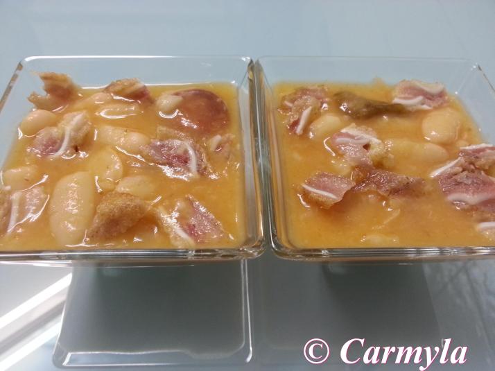 ALUBIAS BLANCAS CON OREJA DE CERDO