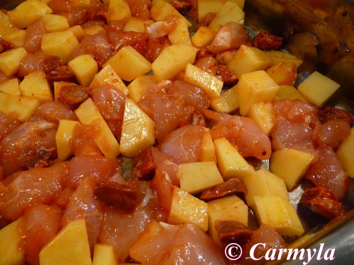 PATATAS CON POLLO Y CHORIZO preparación