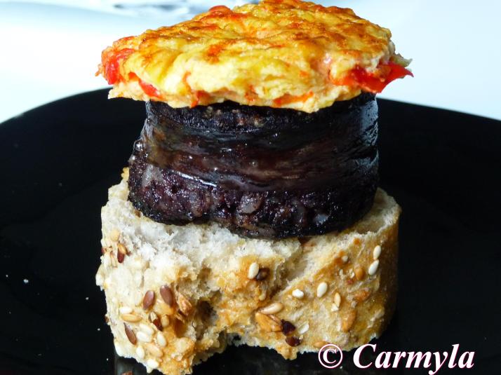 MORCILLA CON BOINA en pan