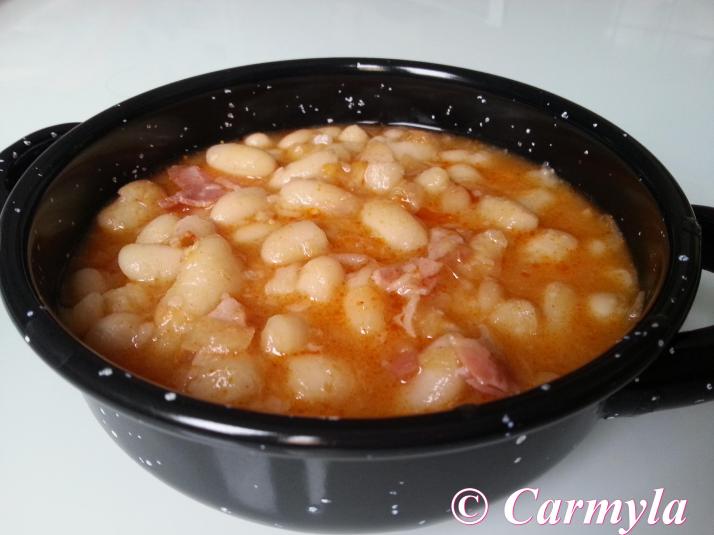 PUCHERO DE ALUBIAS BLANCAS  CON VERDURAS 1