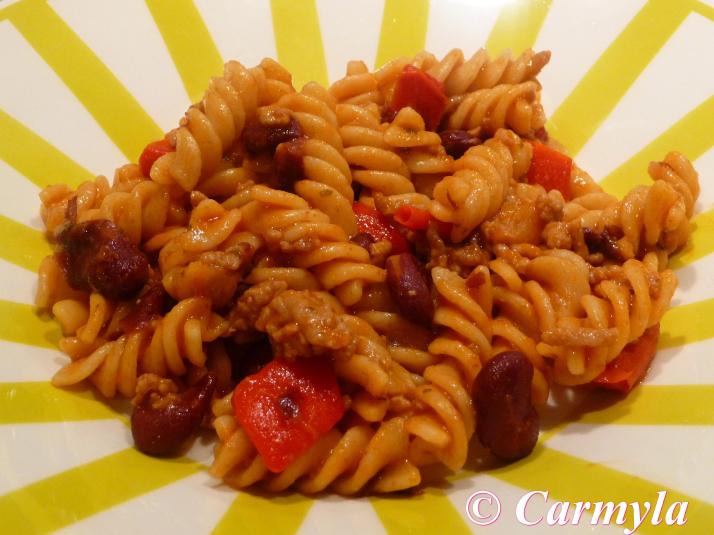 ESPIRALES CON CHILI CON CARNE plato