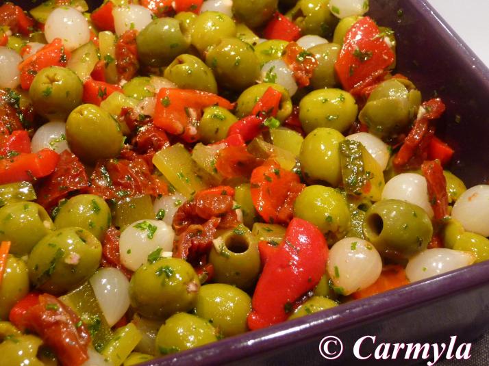 ACEITUNAS VERDES A LA CARMYLA