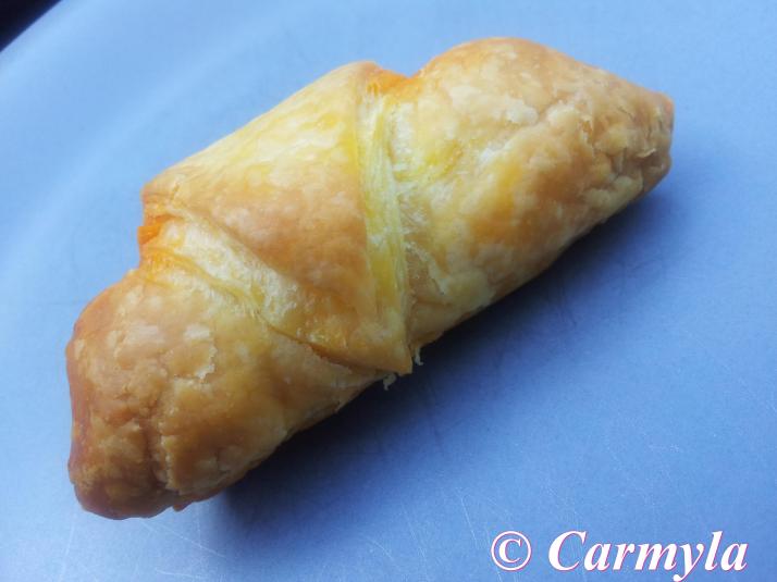 CRUASÁN DE CHORIZO Y QUESO 1