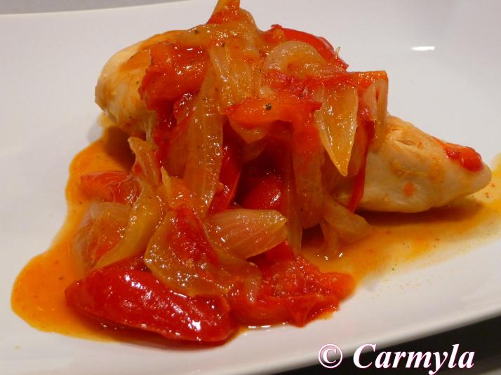 PECHUGAS DE POLLO CON PIMIENTOS EN TAJINE tapa