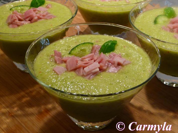 SOPA DE MELÓN Y PEPINO 1