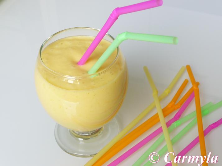 SMOOTHY DE MANGO PIÑA Y PLÁTANO 1 (1)